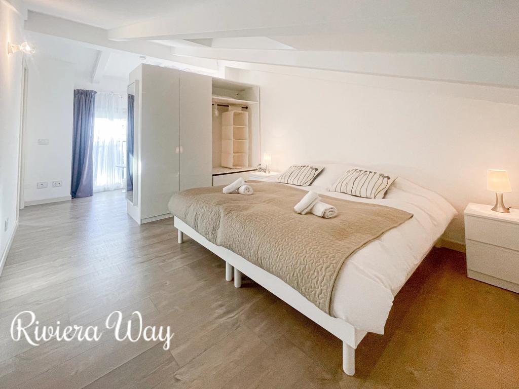 2 room apartment in Cannes, photo #9, listing #106248030