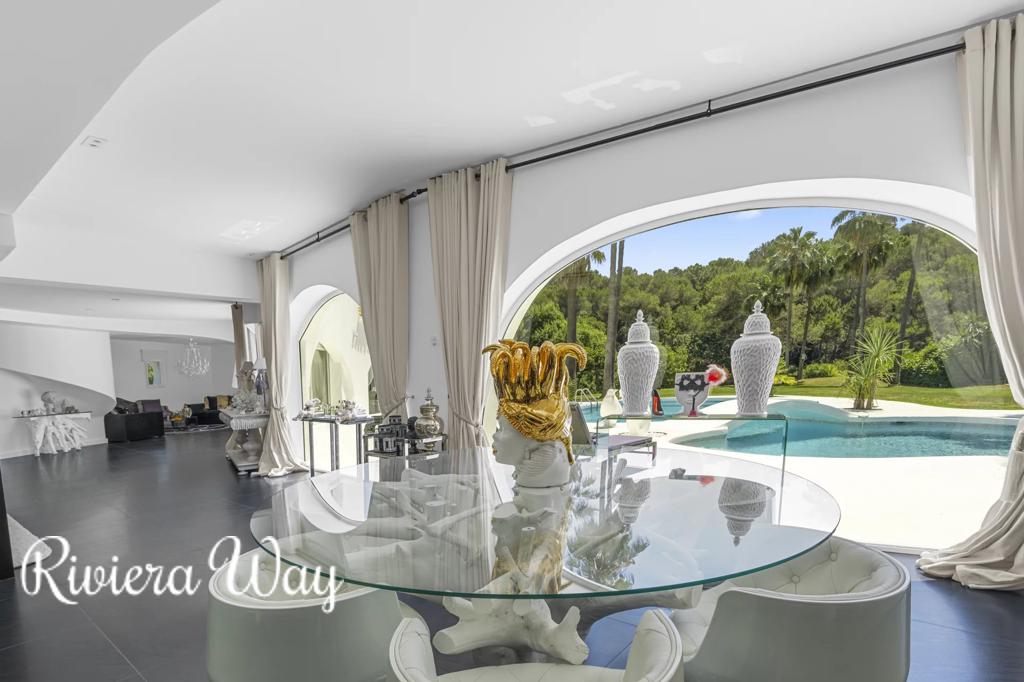 Villa in Mougins, photo #3, listing #103573218