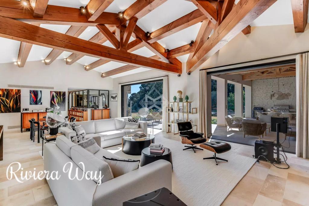 Villa in La Croix-Valmer, 352 m², photo #3, listing #105674772