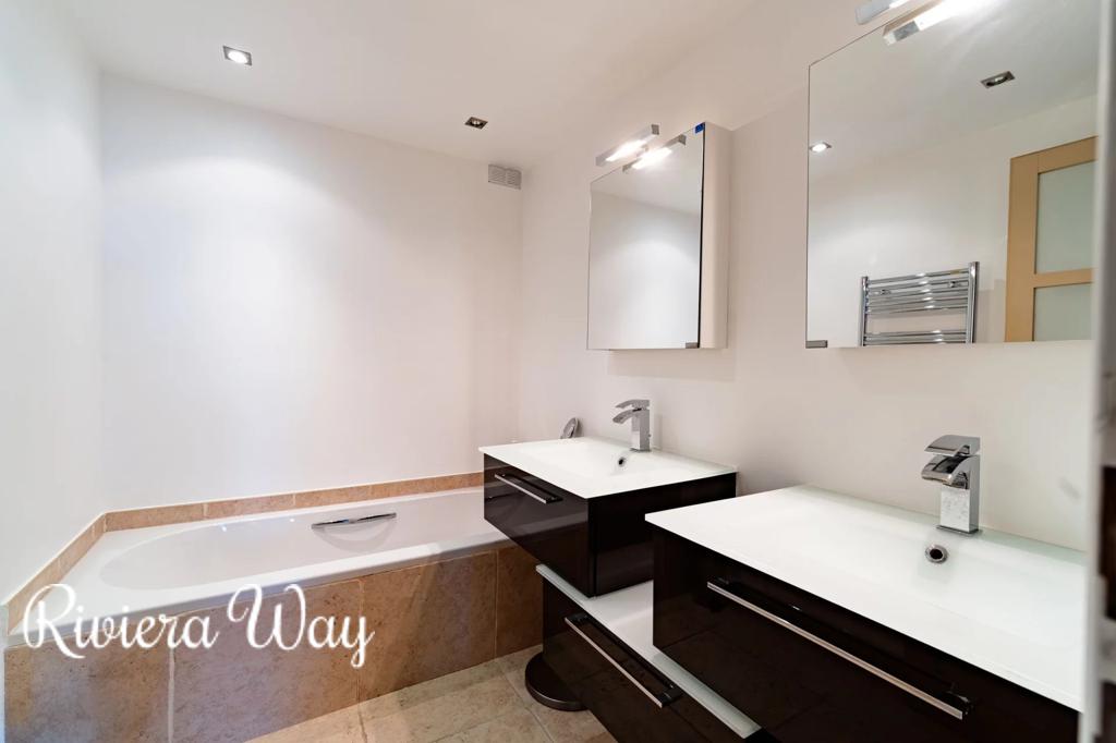 3 room apartment in Mougins, photo #7, listing #106343076