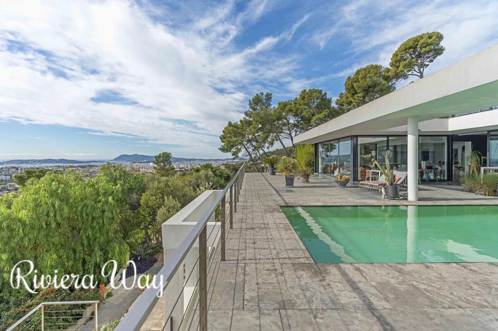 7 room villa in Toulon, photo #5, listing #104621454