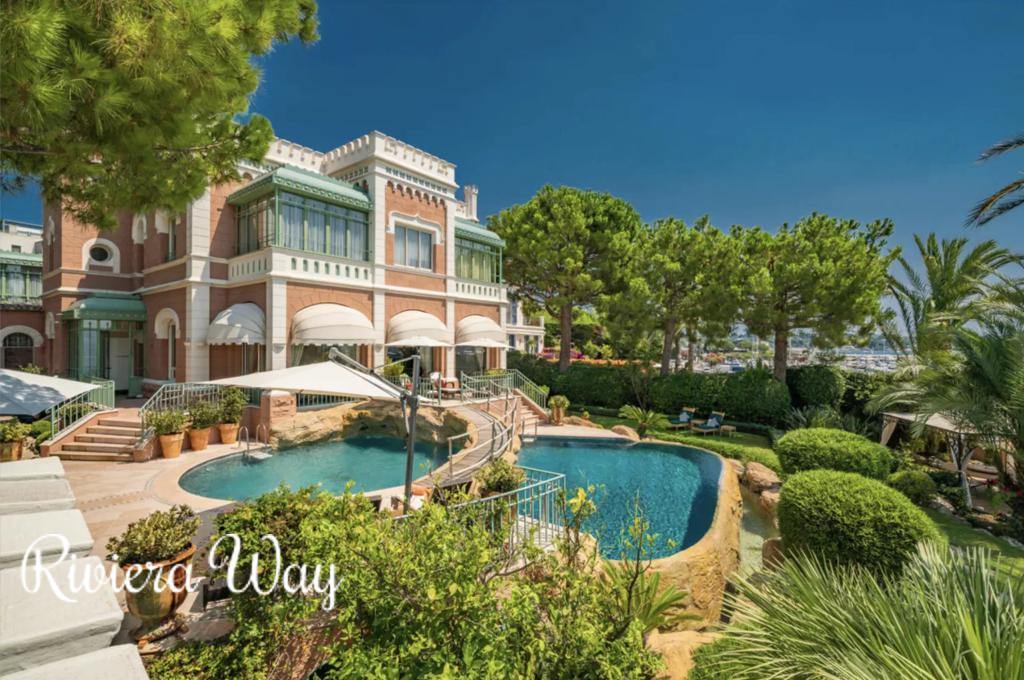 9 room villa in Antibes, 600 m², photo #2, listing #103129824