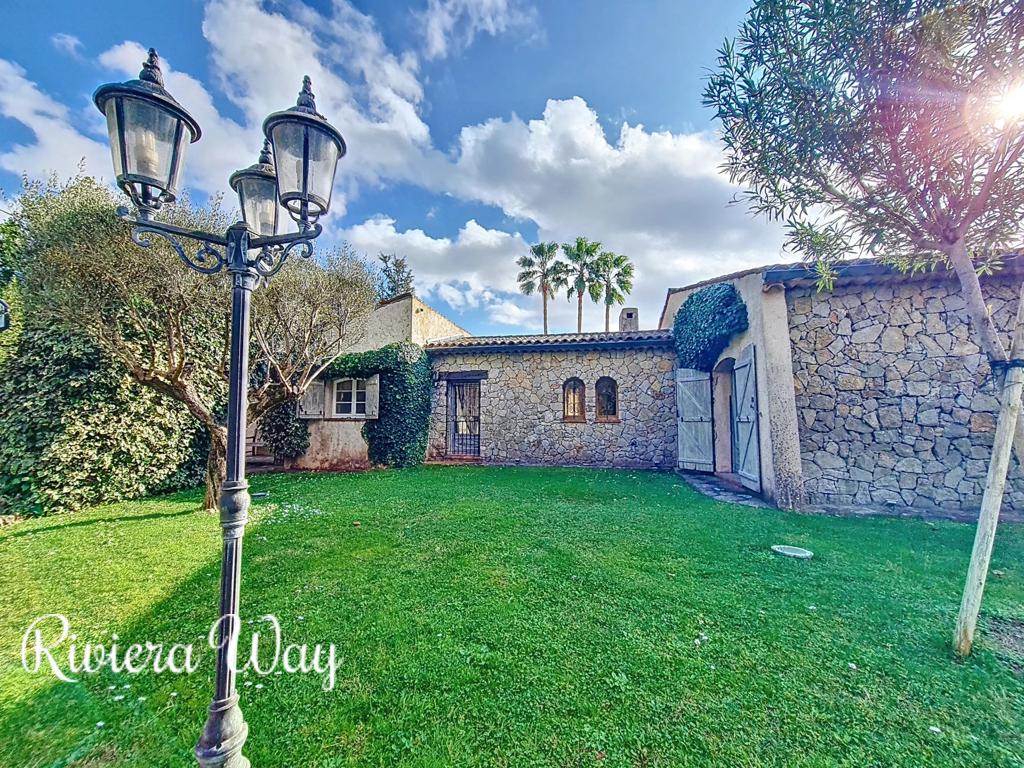 6 room villa in Mougins, photo #7, listing #101957478