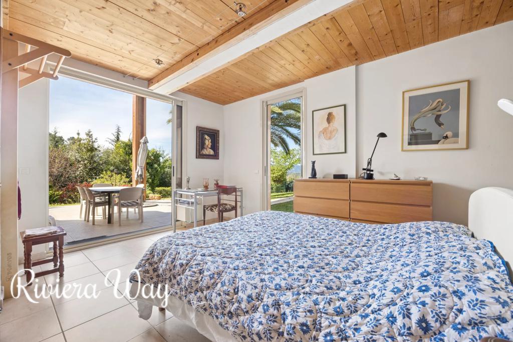 5 room villa in Mougins, photo #6, listing #106248324