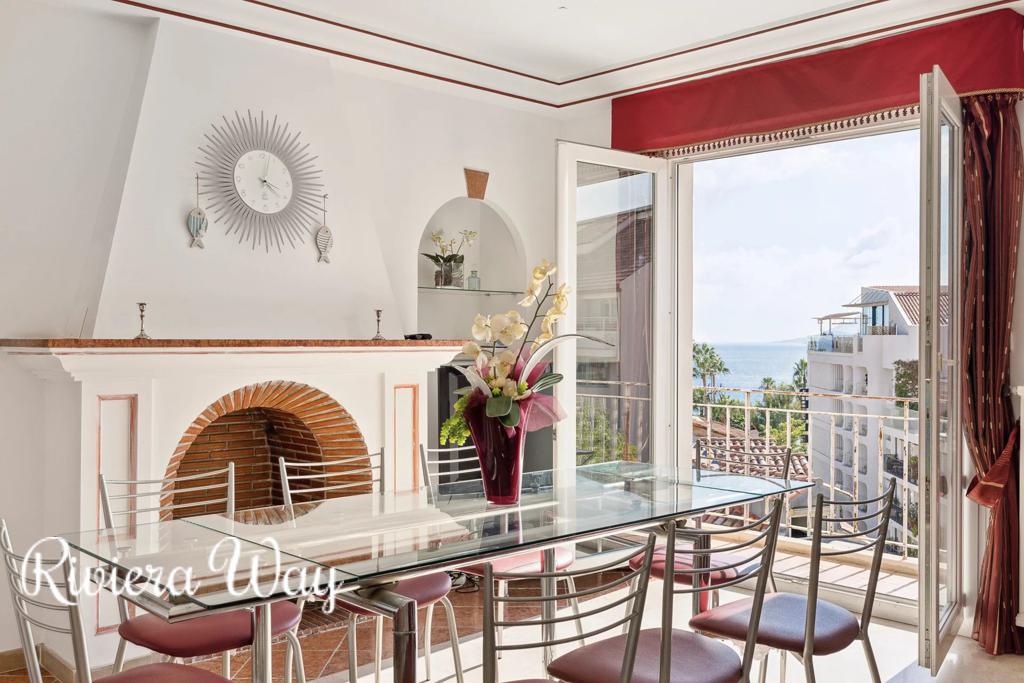 4 room apartment in Cannes, photo #7, listing #100439976