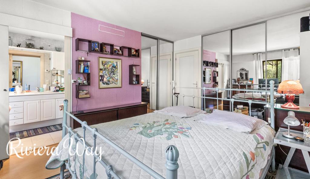 5 room apartment in Cannes, photo #4, listing #106151136