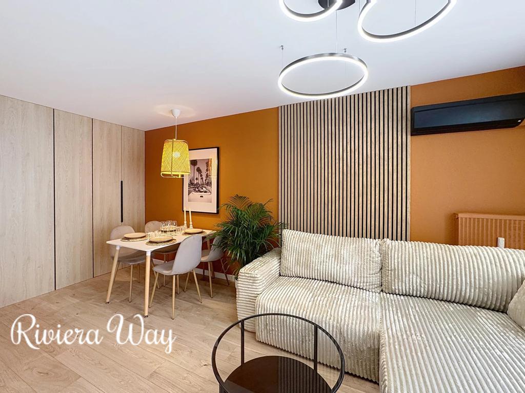 2 room apartment in Cannes, photo #6, listing #104759634