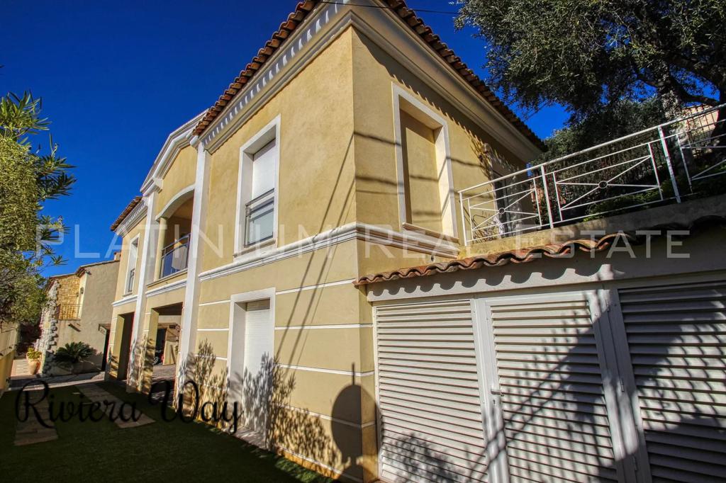 8 room villa in Èze, photo #3, listing #80377122
