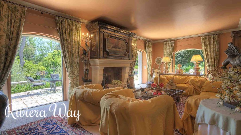 5 room villa in Mougins, photo #4, listing #78798636