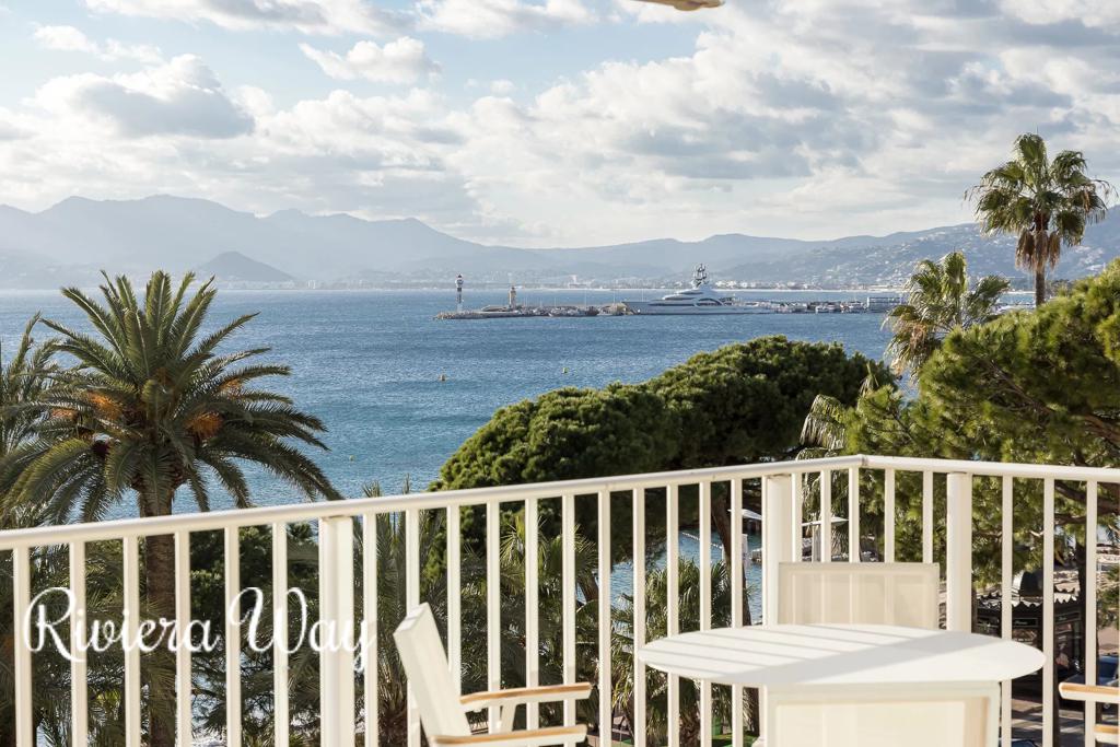 4 room apartment in Cannes, photo #6, listing #101511102