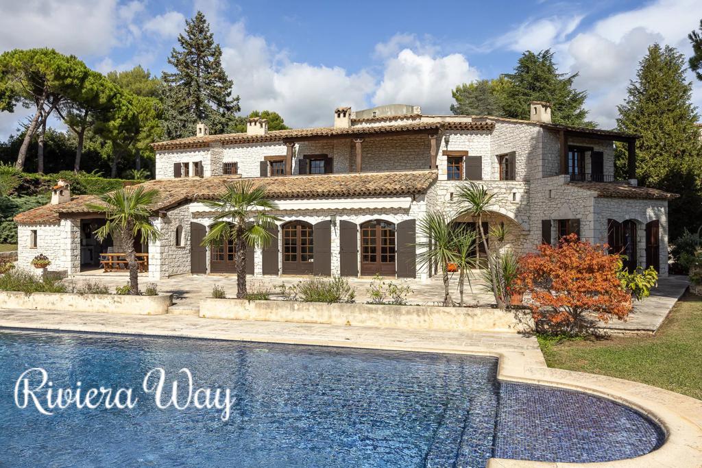 7 room villa in Saint-Paul-de-Vence, photo #6, listing #104355552
