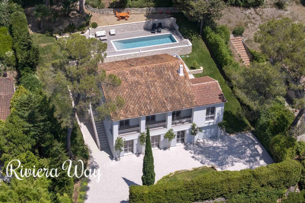 7 room villa in Mougins, photo #3, listing #103477668
