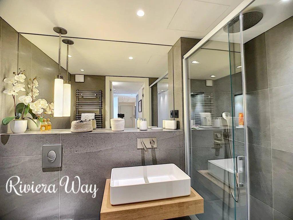 3 room apartment in Cannes, photo #9, listing #107288580