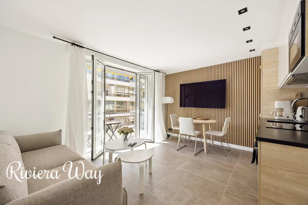 3 room apartment in Cannes, photo #6, listing #104082468