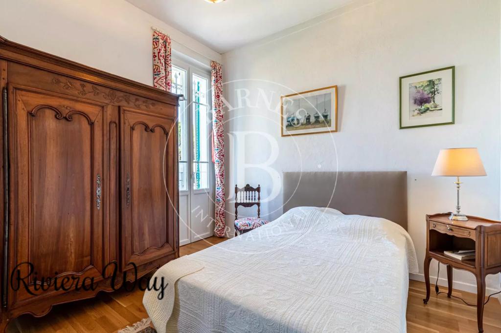 9 room villa in Cap d'Antibes, photo #2, listing #92914122