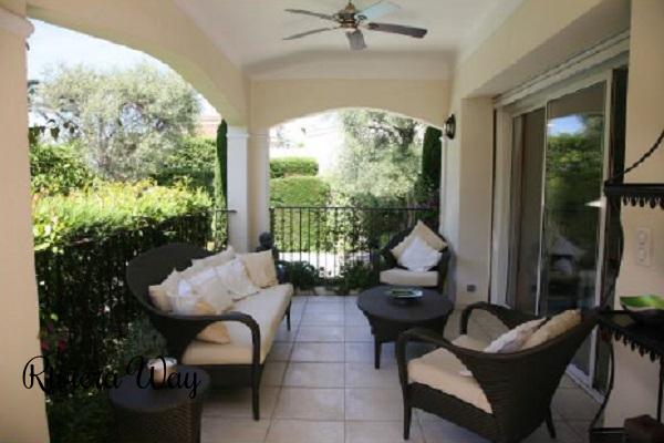 Villa in Cap d'Antibes, 220 m², photo #2, listing #63487788