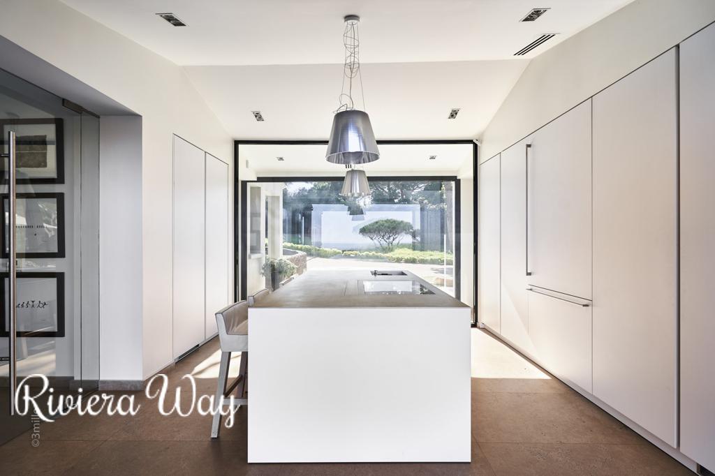 11 room villa in Saint-Tropez, photo #7, listing #80486364