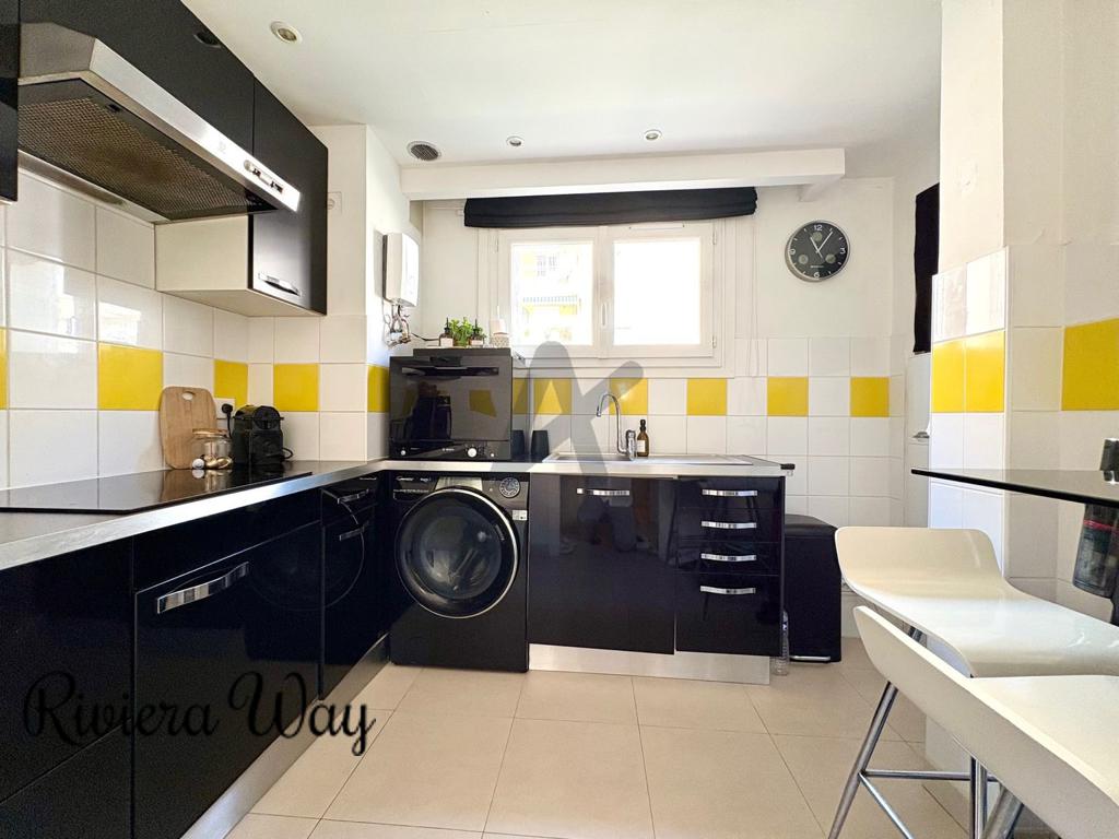 2 room apartment in Cannes, 40 m², photo #3, listing #104394528