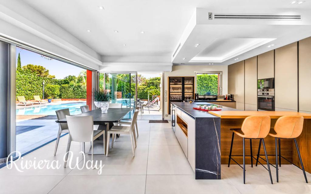 5 room villa in Mougins, photo #3, listing #107100168