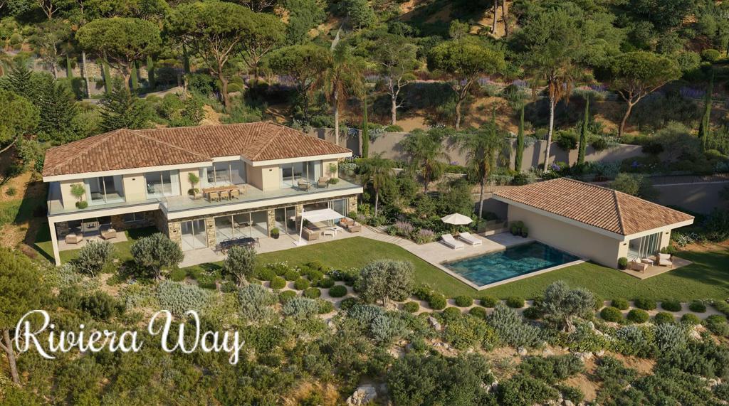 6 room villa in Grimaud, photo #1, listing #106360884