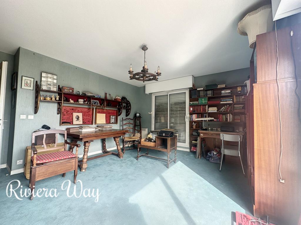 5 room apartment in Le Cannet, photo #2, listing #93547986