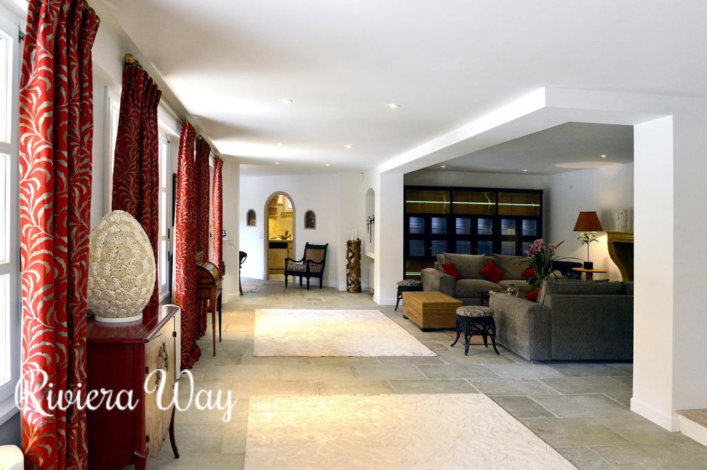 7 room villa in Antibes, photo #3, listing #78854958