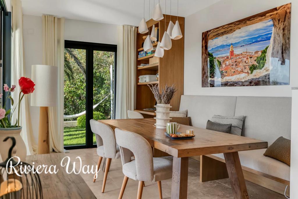 4 room villa in La Croix-Valmer, photo #10, listing #106261722