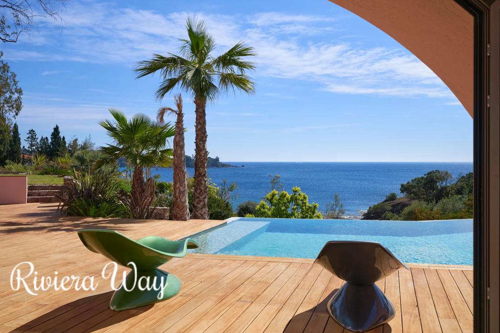 12 room villa in Agay, photo #8, listing #106503390