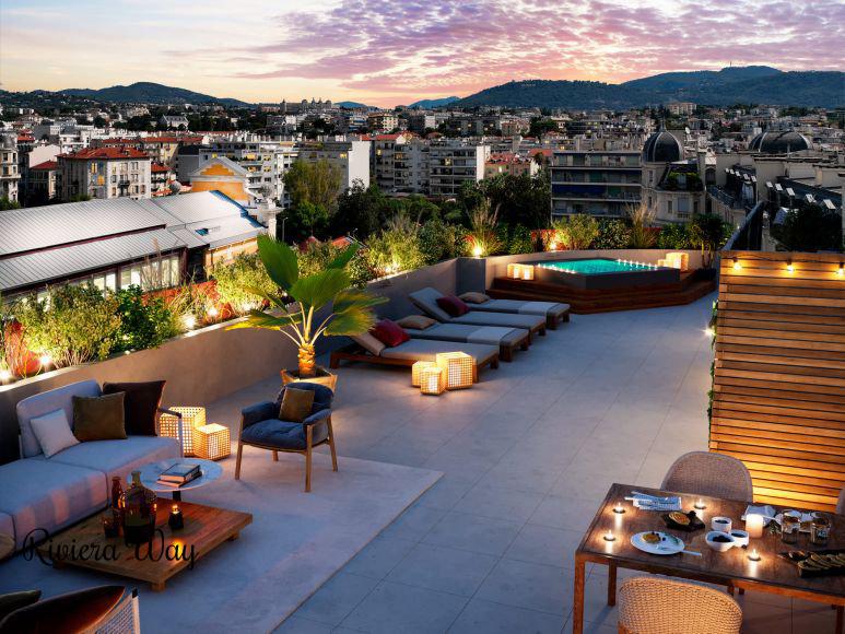 4 room apartment in Nice, 92 m², photo #4, listing #91008666
