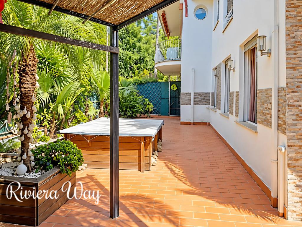 5 room apartment in Californie - Pezou, photo #8, listing #106789158