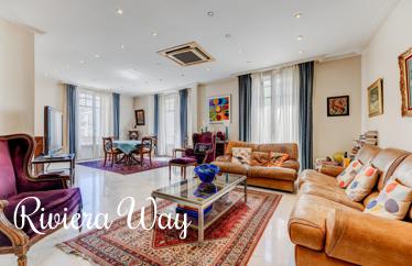 4 room apartment in Le Carré d'Or, 141 m²