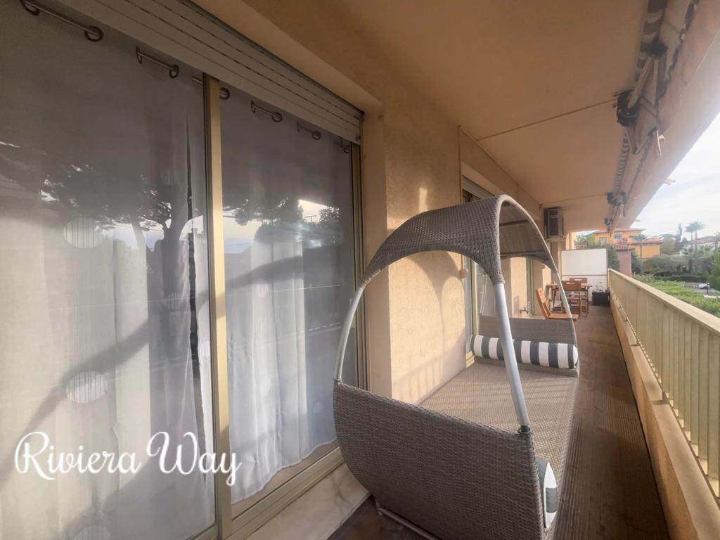 3 room apartment in Antibes, photo #5, listing #104679162