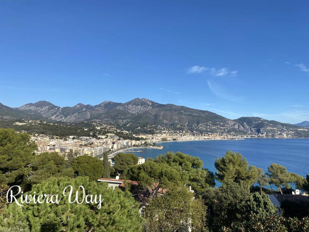 Apartment in Roquebrune — Cap Martin, photo #4, listing #92818320