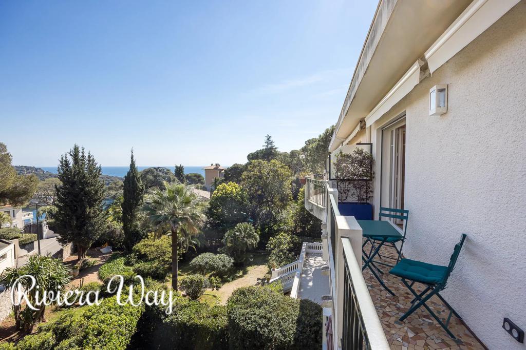 3 room penthouse in Villefranche-sur-Mer, photo #4, listing #105894096