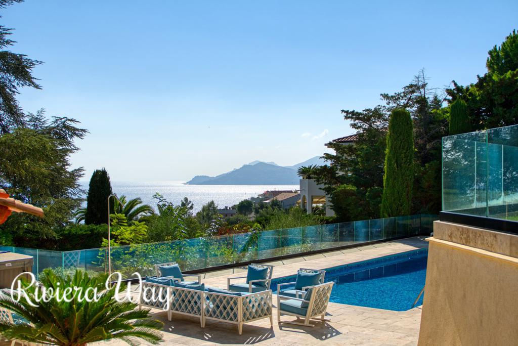 12 room villa in Cannes, photo #5, listing #84359562