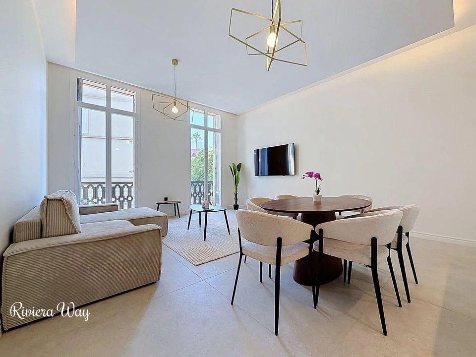 3 room apartment in Cannes, photo #1, listing #107063880