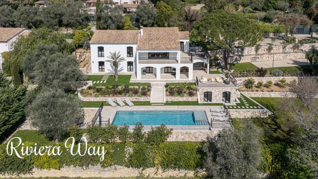 8 room villa in Cannes, photo #1, listing #105630420
