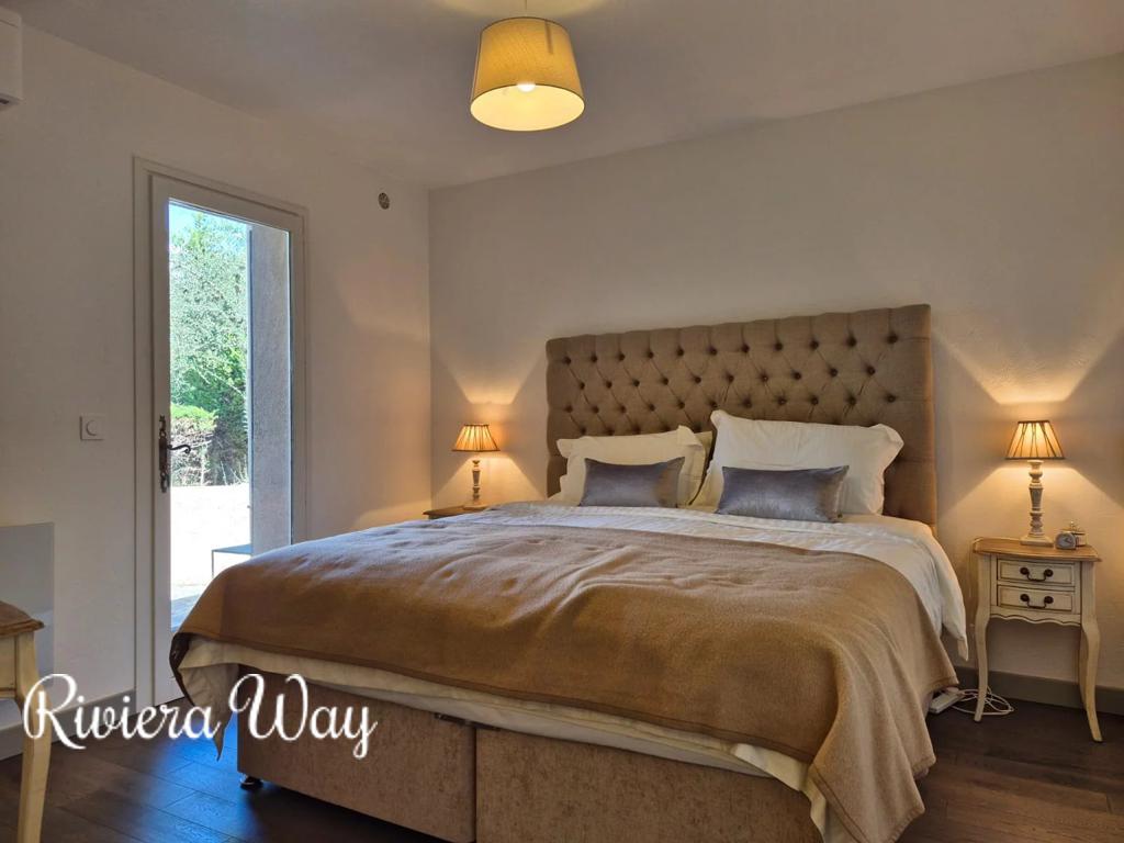 5 room villa in Mougins, photo #6, listing #107100210