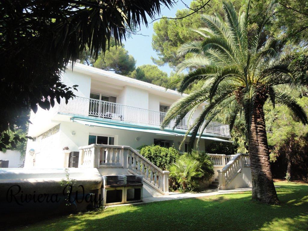 Villa in Cap d'Antibes, 160 m², photo #1, listing #63488460
