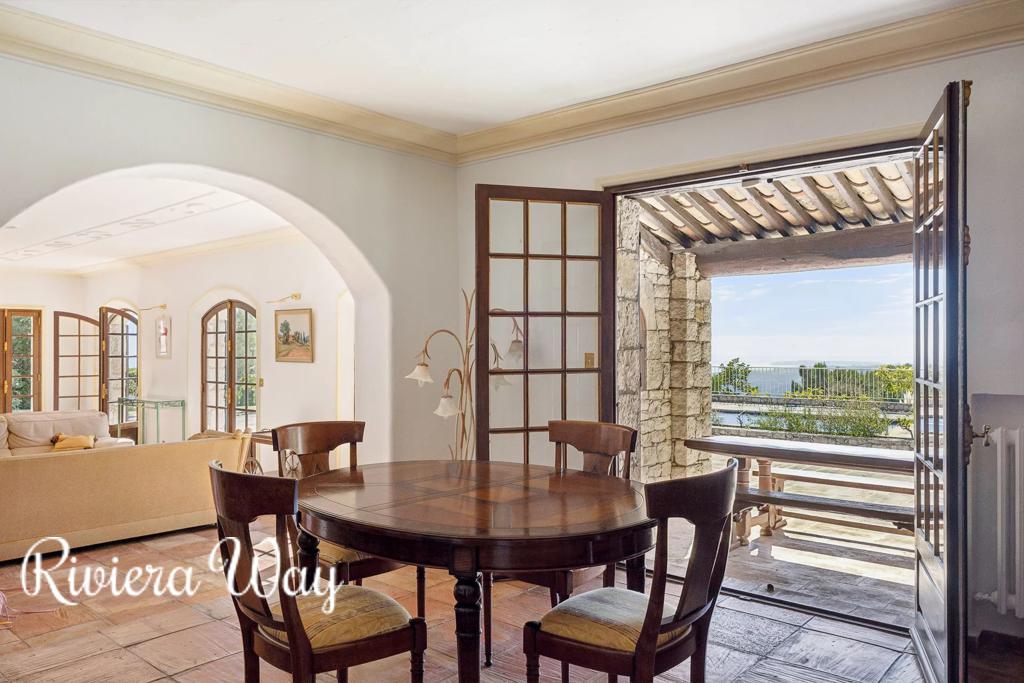 7 room villa in Saint-Paul-de-Vence, photo #2, listing #104355552