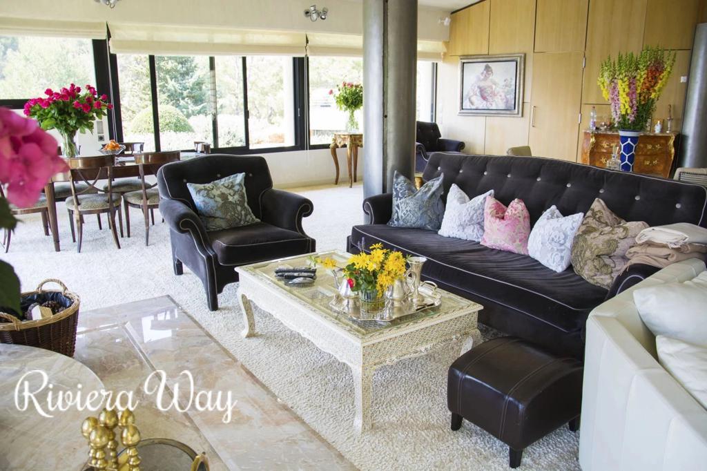 Villa in Èze, photo #10, listing #102704448