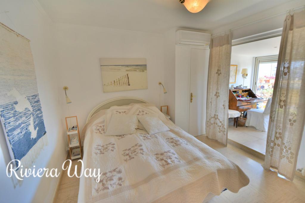 2 room apartment in Juan-les-Pins, photo #4, listing #88430538