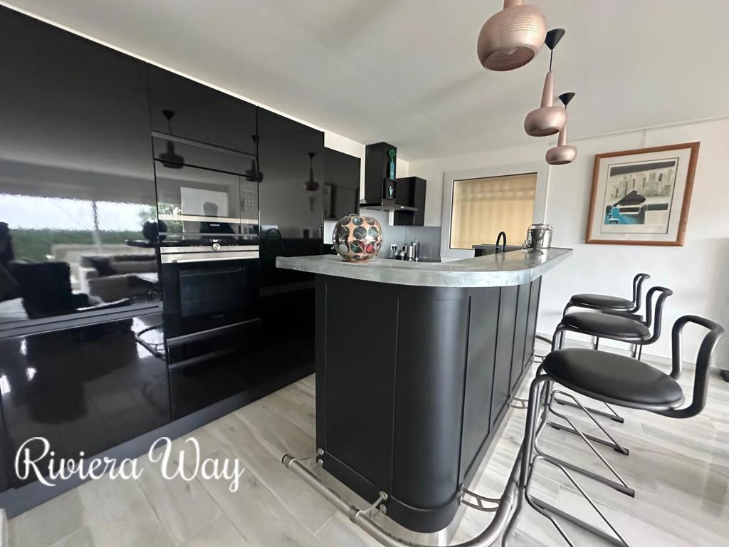 3 room apartment in Villefranche-sur-Mer, photo #3, listing #106401708
