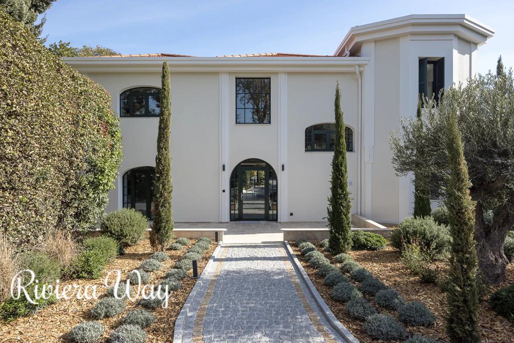 7 room villa in Cap d'Antibes, photo #2, listing #99423702