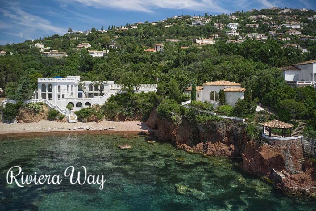 8 room villa in Agay, photo #5, listing #86857428