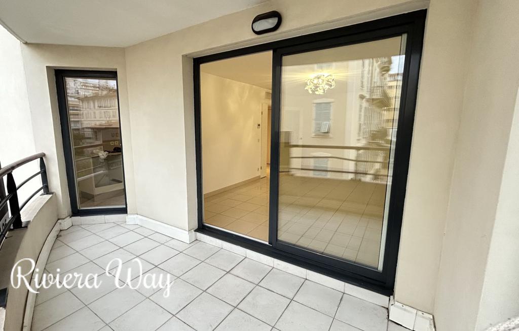 3 room apartment in Le Carré d'Or, 67 m², photo #2, listing #105969276