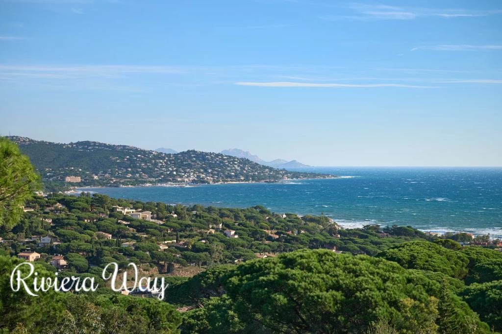 9 room villa in Sainte-Maxime, photo #4, listing #91454076