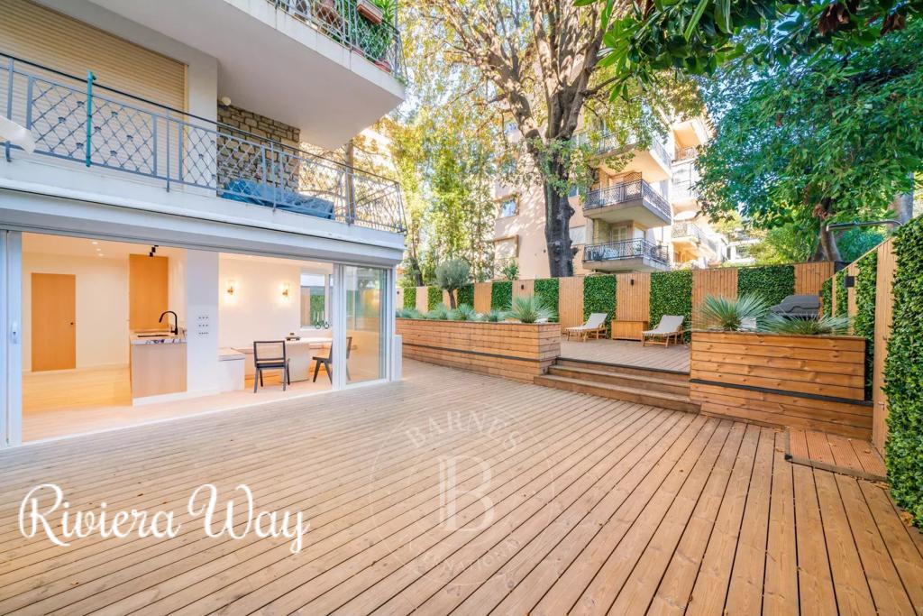 4 room apartment in Cannes, photo #7, listing #97857312