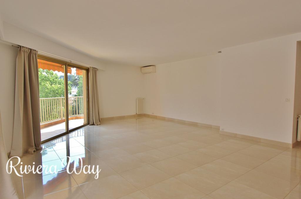 4 room apartment in Antibes, photo #9, listing #88368252