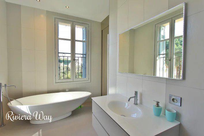 Apartment in Antibes, 124 m², photo #9, listing #103197276